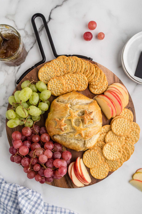 Baked Brie in Puff Pastry