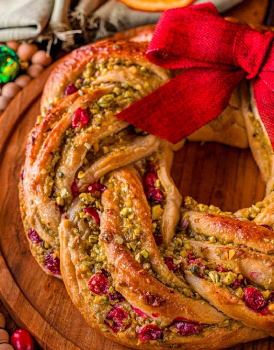 Cranberry Pistachio Babka Bread Wreath
