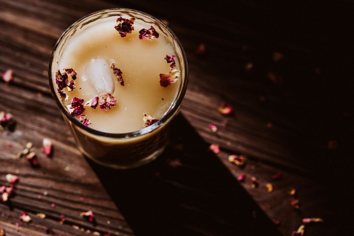 Iced Rose Rooibos Tea Latte