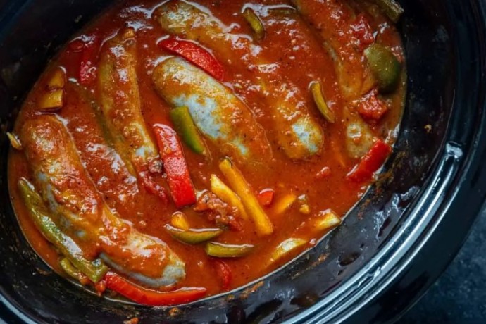 Slow Cooker Sausage and Peppers