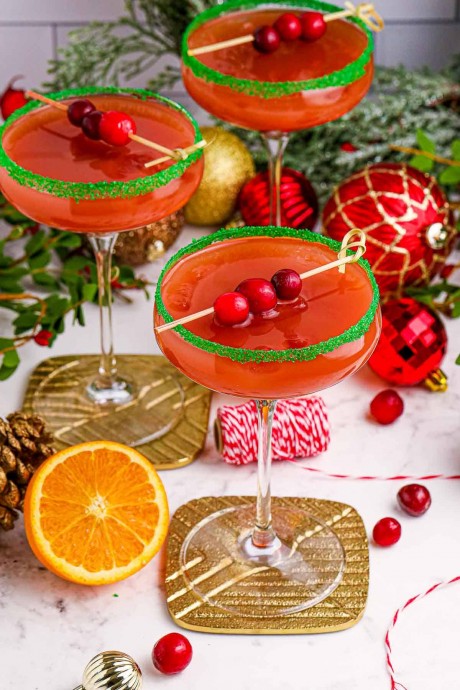 Cranberry Amaretto Cocktail