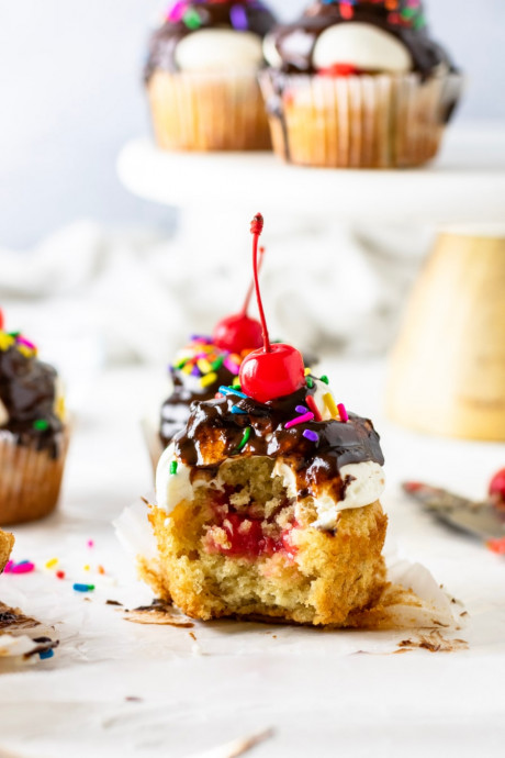 Banana Split Cupcakes