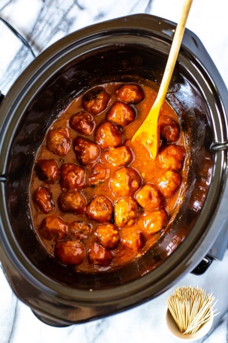 Honey Garlic BBQ Crockpot Meatballs