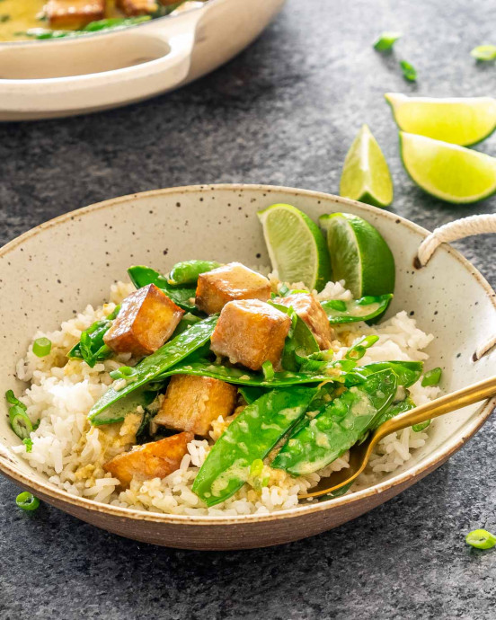 Thai Inspired Green Curry Tofu