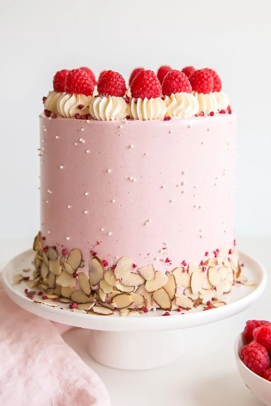 Bakewell Cake (Raspberry Almond Cake)