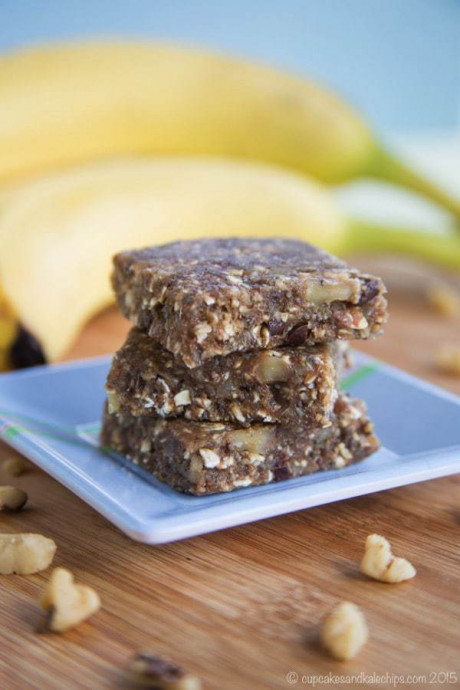 Banana Nut No-Bake Snack Bars