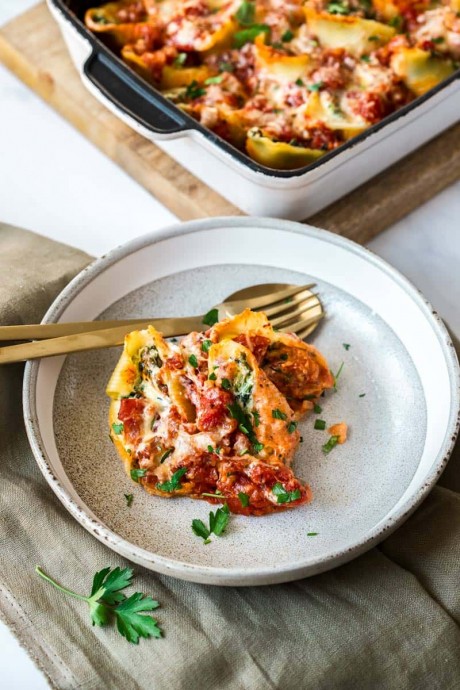 Spinach and Ricotta Pasta Shells