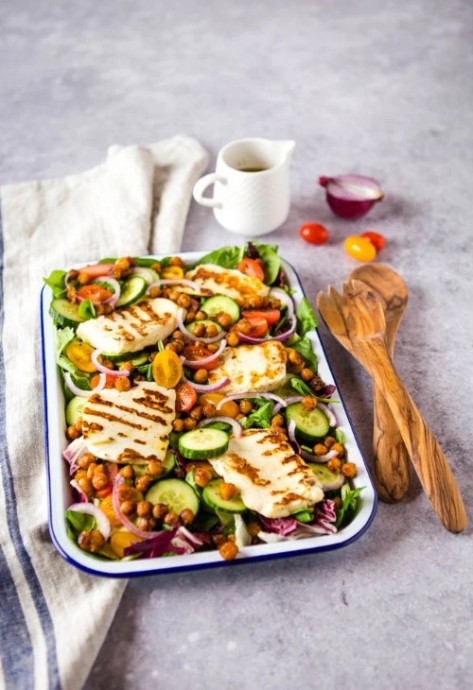 Halloumi Salad