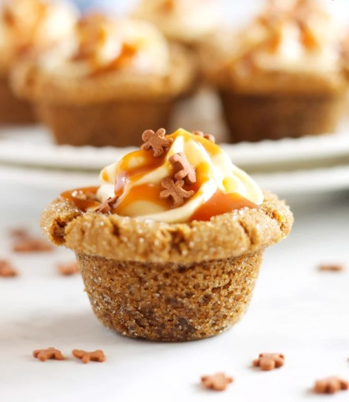 Gingerbread Cookie Cups with Pumpkin Cheesecake Filling