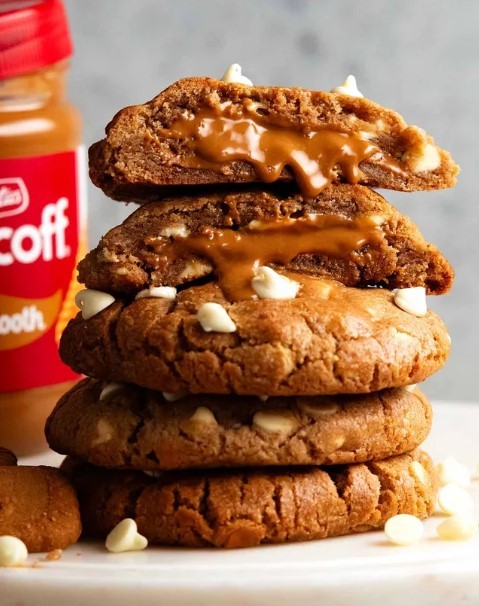 Biscoff Stuffed Cookies