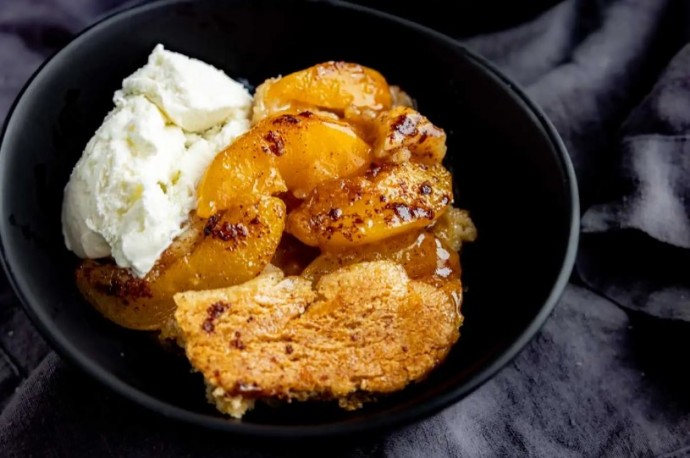 Easy Peach Cobbler Using Canned Peaches