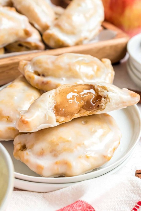 Easy Homemade Apple Hand Pies