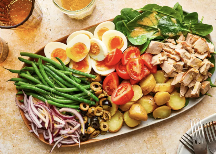 Niçoise Tuna Salad With Dijon Dressing