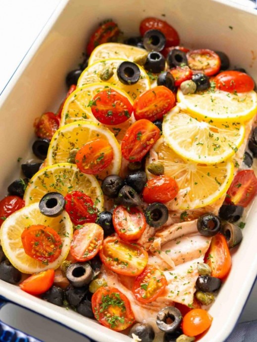 Baked Salmon with Cherry Tomatoes and Olives