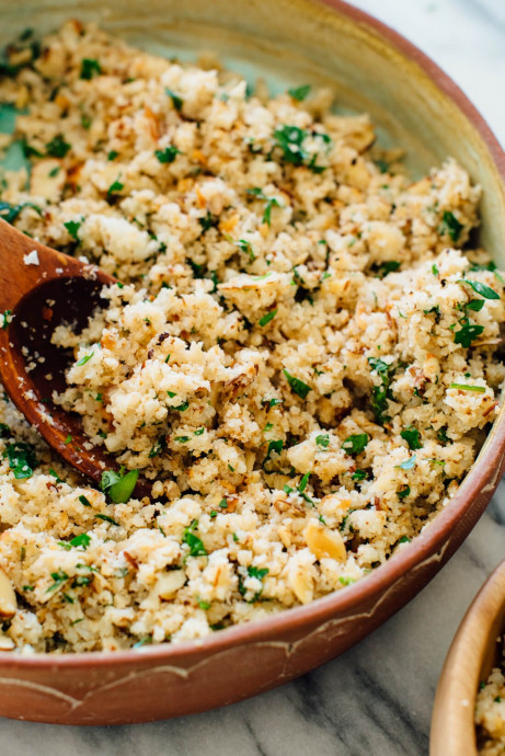 Mediterranean Cauliflower Rice