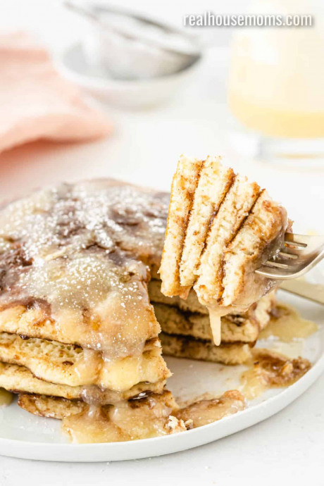 Cinnamon Roll Pancakes