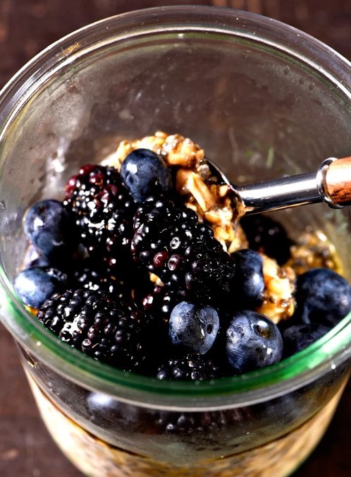 Maple Berry Overnight Oats