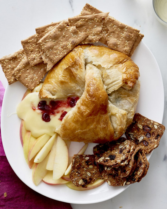 Baked Brie in Puff Pastry