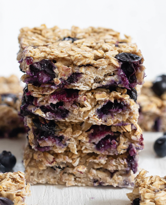 3 Ingredient Blueberry Oatmeal Bars (No Flour, Eggs, Butter Or Oil)