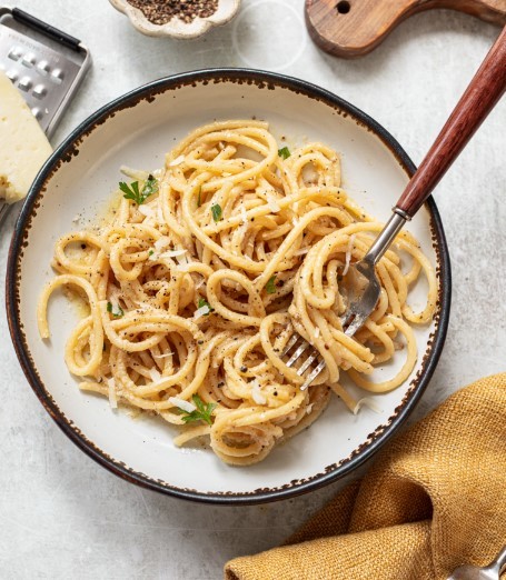 Cacio e Pepe Pasta with Pecorino Romano