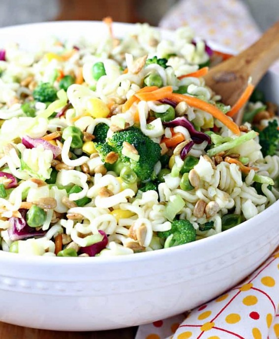 Broccoli Ramen Noodle Salad