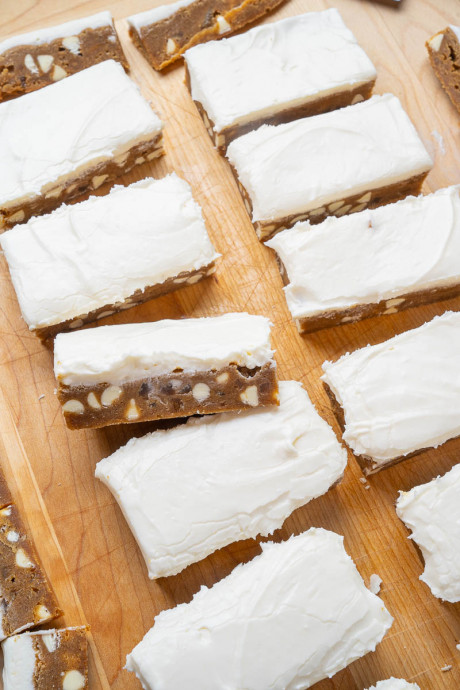 White Chocolate Chip Gingerbread Bars