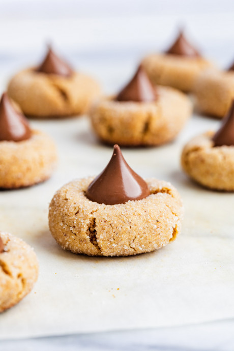 Simple Almond Butter Blossoms