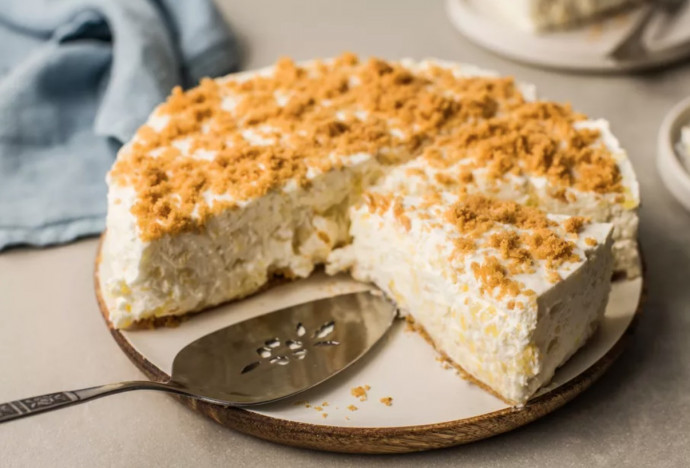 Easy No-Bake Pineapple Cheesecake