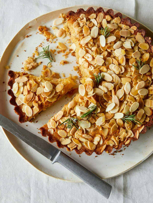 Almond and Honey Cornmeal Cake