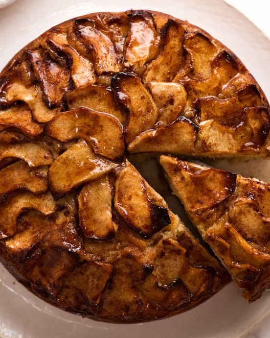 Cinnamon Apple Teacake