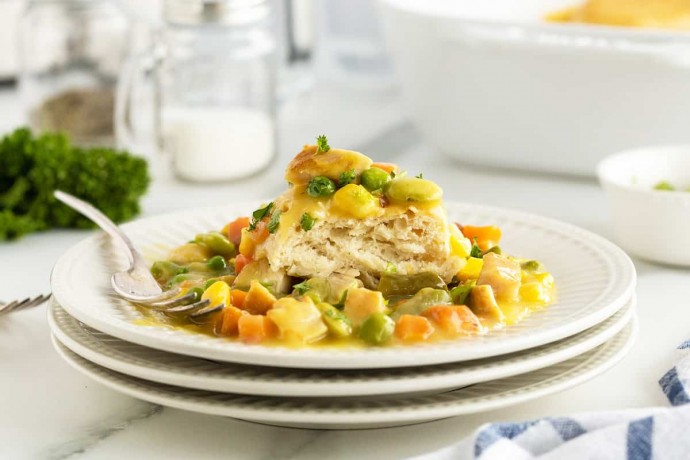 Easy Chicken Pot Pie Casserole