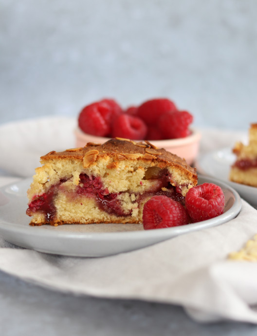 Raspberry Bakewell Cake