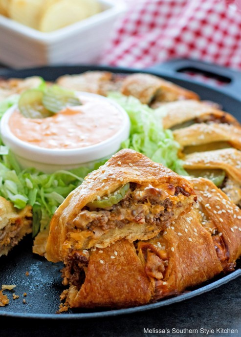 Bacon Cheeseburger Crescent Ring