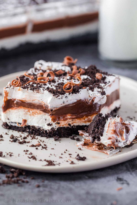 Chocolate Lasagna (No-Bake Dessert)