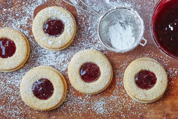 Classic Linzer Cookies