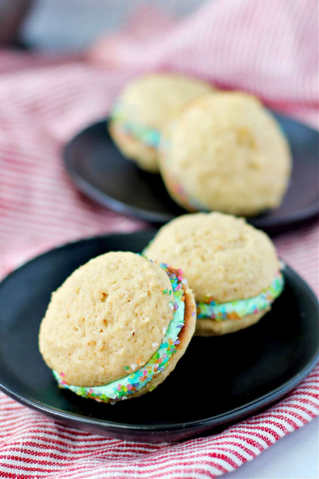 Key lime Whoopie Pies