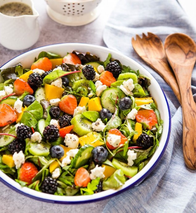 Salad with Fruits