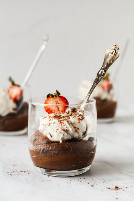 5-Minute Avocado Chocolate Mousse